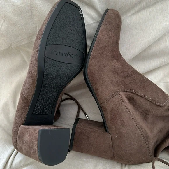 Franco Sarto Pisces Suede Booties, Taupe, Sz 9.5, NWOB - Picture 6 of 8